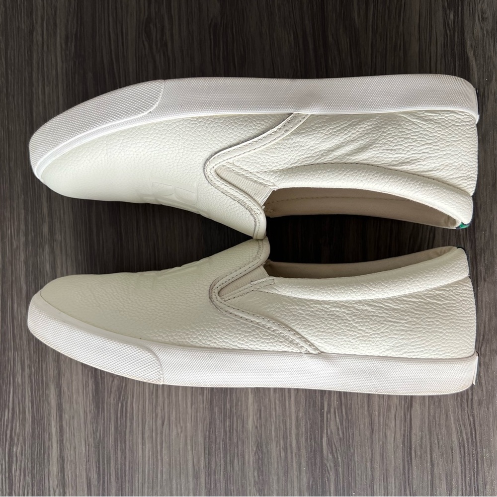 Ralph Lauren Off-White Embossed Slip-Ons sz 9 - Picture 6 of 8